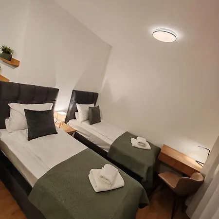 Surcin Central Stay 아파트 *