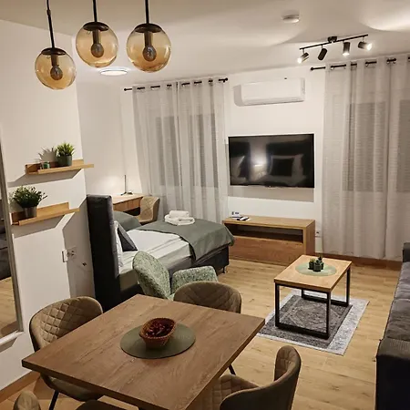 Surcin Central Stay 아파트