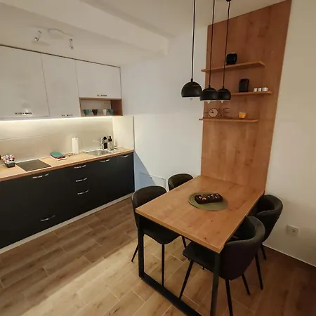 Surcin Central Stay 아파트 Surčin