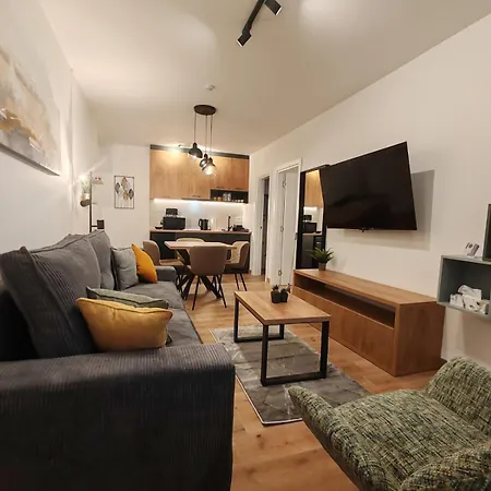 Surcin Central Stay * Surčin